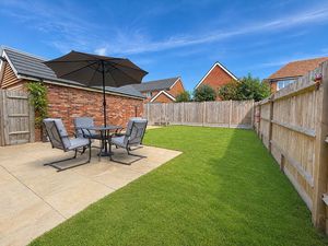 Garden_88VV- click for photo gallery